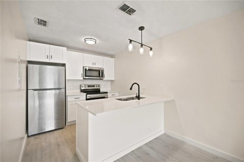 Immobilier commercial à vendre à Ocala, Floride: 8 chambres, 317.45 m2 № 2219303 - photo 6