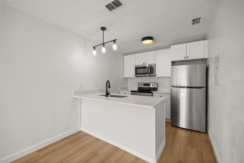 Immobilier commercial à vendre à Ocala, Floride: 8 chambres, 317.45 m2 № 2219303 - photo 20