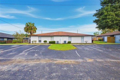 Immobilier commercial à vendre à Ocala, Floride: 8 chambres, 317.45 m2 № 2219303 - photo 2