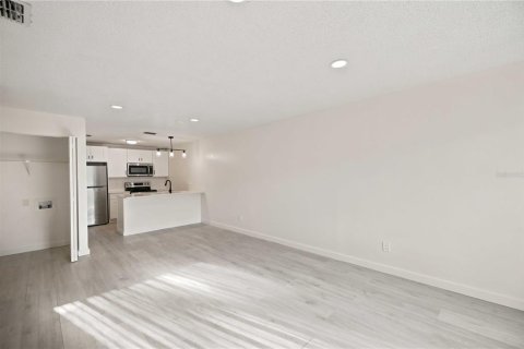 Immobilier commercial à vendre à Ocala, Floride: 8 chambres, 317.45 m2 № 2219303 - photo 3