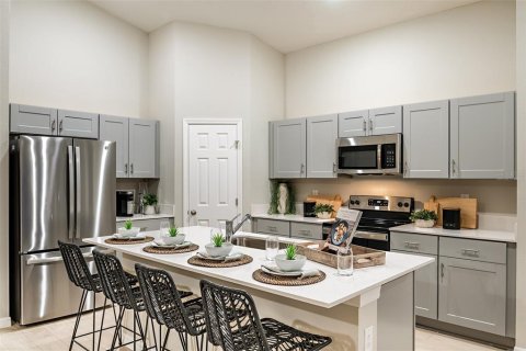 Villa ou maison à vendre à Haines City, Floride: 4 chambres, 171.87 m2 № 1870441 - photo 2