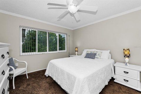 Condo in New Port Richey, Florida, 2 bedrooms № 2236485 - photo 22