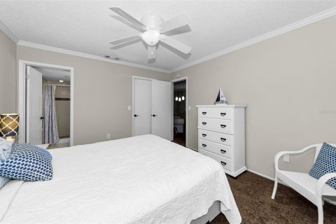 Condo in New Port Richey, Florida, 2 bedrooms № 2236485 - photo 24