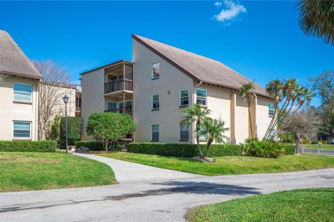 Condo in Lakeland, Florida, 2 bedrooms  № 1531335 - photo 1