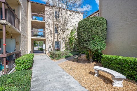 Condo in Lakeland, Florida, 2 bedrooms  № 1531335 - photo 2