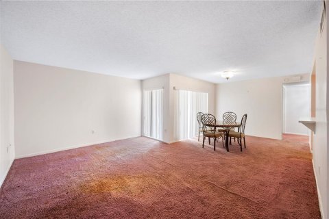 Condo in Lakeland, Florida, 2 bedrooms  № 1531335 - photo 4