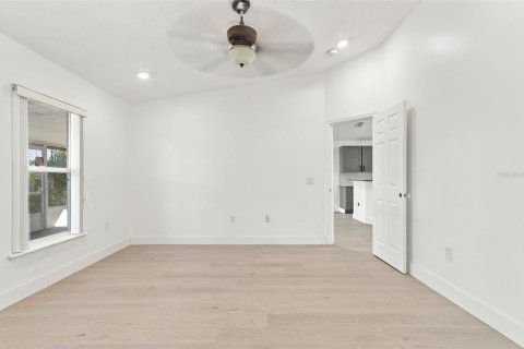 Villa ou maison à vendre à Orlando, Floride: 3 chambres, 151.8 m2 № 2414078 - photo 26