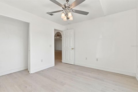 Villa ou maison à vendre à Orlando, Floride: 3 chambres, 151.8 m2 № 2414078 - photo 20