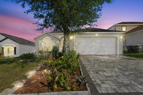 Villa ou maison à vendre à Orlando, Floride: 3 chambres, 151.8 m2 № 2414078 - photo 2