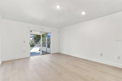 Villa ou maison à vendre à Orlando, Floride: 3 chambres, 151.8 m2 № 2414078 - photo 11