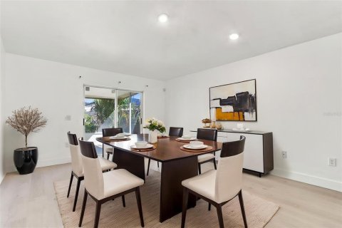 Villa ou maison à vendre à Orlando, Floride: 3 chambres, 151.8 m2 № 2414078 - photo 12