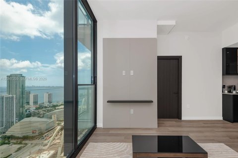 Condominio en alquiler en Miami, Florida, 2 dormitorios, 108.6 m2 № 2174026 - foto 2