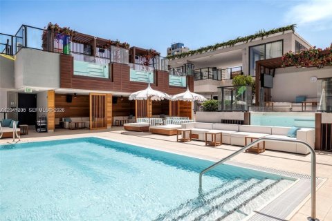 Condominio en alquiler en Miami, Florida, 2 dormitorios, 108.6 m2 № 2174026 - foto 28
