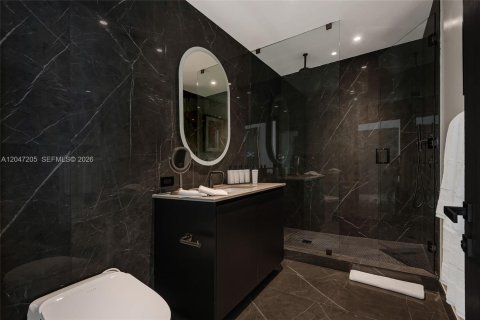 Condominio en alquiler en Miami, Florida, 2 dormitorios, 108.6 m2 № 2174026 - foto 11