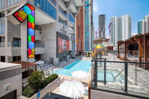 Condominio en alquiler en Miami, Florida, 2 dormitorios, 108.6 m2 № 2174026 - foto 27