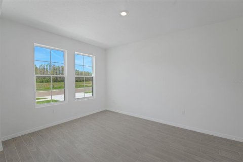 Casa en venta en Land O' Lakes, Florida, 5 dormitorios, 329.8 m2 № 2152392 - foto 10