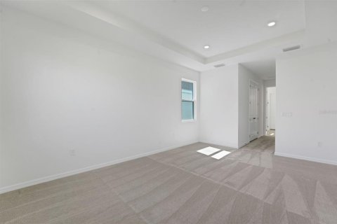 Casa en venta en Land O' Lakes, Florida, 5 dormitorios, 329.8 m2 № 2152392 - foto 27