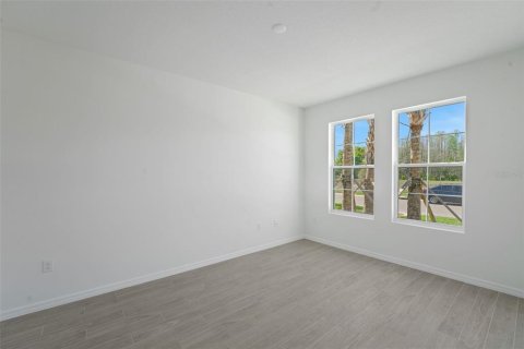 Casa en venta en Land O' Lakes, Florida, 5 dormitorios, 329.8 m2 № 2152392 - foto 8