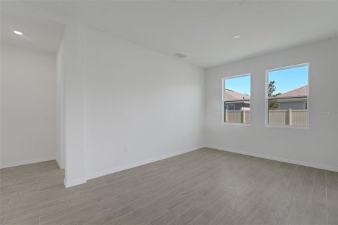 Casa en venta en Land O' Lakes, Florida, 5 dormitorios, 329.8 m2 № 2152392 - foto 28