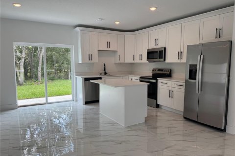 Villa ou maison à vendre à Citrus Springs, Floride: 4 chambres, 196.86 m2 № 1870711 - photo 3