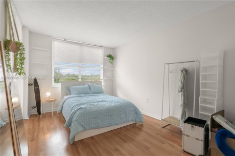 Купить кондоминиум в Норт-Майами-Бич, Флорида 2 спальни, 112.69м2, № 1994347 - фото 20