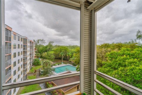 Купить кондоминиум в Норт-Майами-Бич, Флорида 2 спальни, 112.69м2, № 1994347 - фото 11