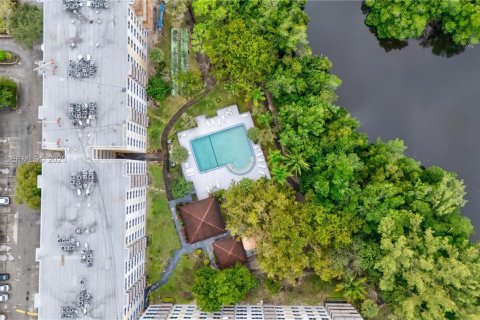 Купить кондоминиум в Норт-Майами-Бич, Флорида 2 спальни, 112.69м2, № 1994347 - фото 28