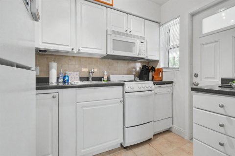 Appartement à louer à Pompano Beach, Floride: 1 chambre, 48.77 m2 № 2269813 - photo 5