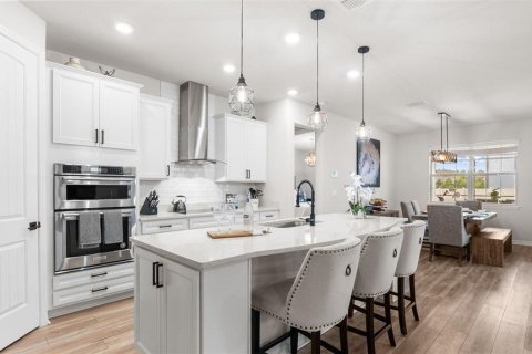 Villa ou maison à vendre à Tampa, Floride: 4 chambres, 272.95 m2 № 2427351 - photo 11