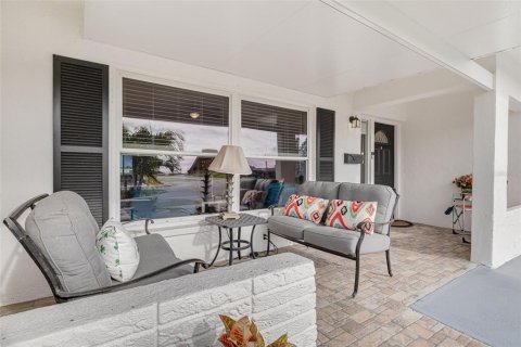Villa ou maison à vendre à Pinellas Park, Floride: 2 chambres, 153.01 m2 № 2208688 - photo 4