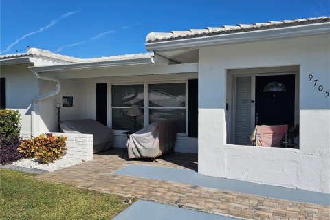 Villa ou maison à vendre à Pinellas Park, Floride: 2 chambres, 153.01 m2 № 2208688 - photo 3