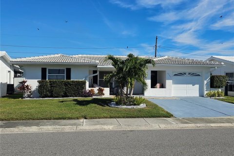 Villa ou maison à vendre à Pinellas Park, Floride: 2 chambres, 153.01 m2 № 2208688 - photo 30