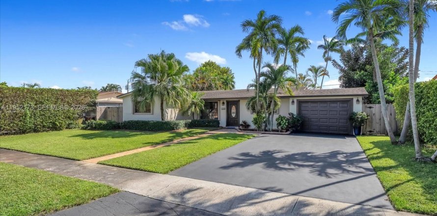 Casa en Hialeah, Florida 4 dormitorios, 152.17 m2 № 2006432