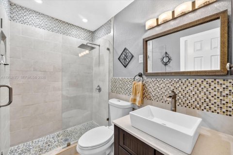 Casa en venta en Hialeah, Florida, 4 dormitorios, 152.17 m2 № 2006432 - foto 21