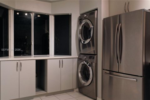 Copropriété à louer à Miami, Floride: 2 chambres, 83.61 m2 № 2024554 - photo 6