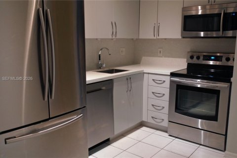 Copropriété à louer à Miami, Floride: 2 chambres, 83.61 m2 № 2024554 - photo 5