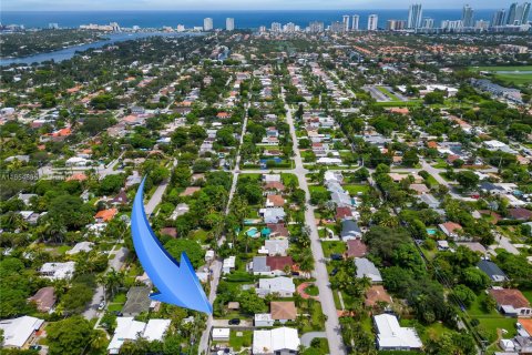 House in Hollywood, Florida 2 bedrooms, 80.82 sq.m. № 1865340 - photo 4