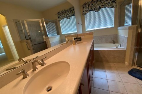 House in DeLand, Florida 3 bedrooms, 176.98 sq.m. № 1591781 - photo 28