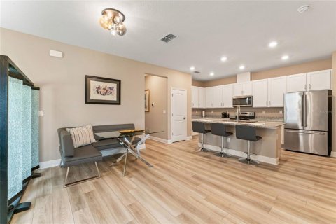 House in Parrish, Florida 3 bedrooms, 139.91 sq.m. № 1917688 - photo 10