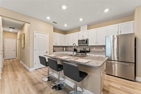 House in Parrish, Florida 3 bedrooms, 139.91 sq.m. № 1917688 - photo 12