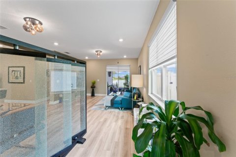 House in Parrish, Florida 3 bedrooms, 139.91 sq.m. № 1917688 - photo 3