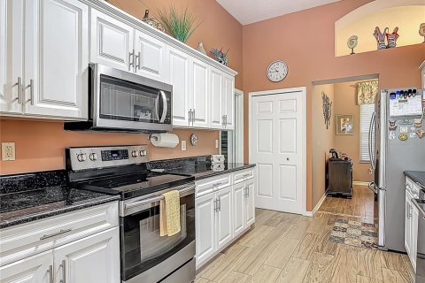 House in Port Orange, Florida 3 bedrooms, 184.32 sq.m. № 1680675 - photo 18