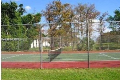 Condominio en alquiler en Tamarac, Florida, 1 dormitorio, 69.68 m2 № 1972276 - foto 11