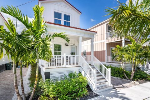 House in Bradenton, Florida 2 bedrooms, 104.05 sq.m. № 1690400 - photo 1