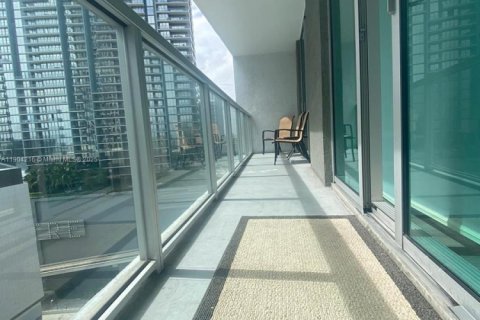 Condominio en alquiler en Miami, Florida, 1 dormitorio, 68.56 m2 № 1955370 - foto 13