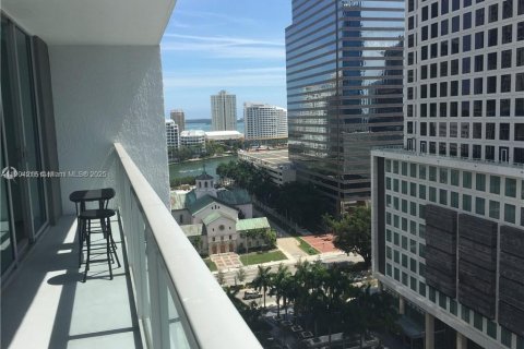 Condominio en alquiler en Miami, Florida, 1 dormitorio, 68.56 m2 № 1955370 - foto 17