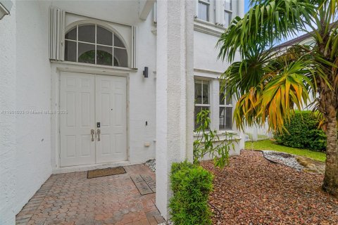 Villa ou maison à vendre à Miramar, Floride: 5 chambres, 325.25 m2 № 1952226 - photo 6