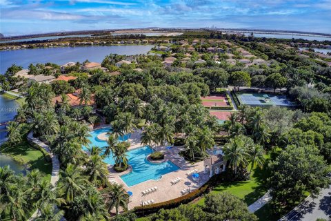 Villa ou maison à vendre à Miramar, Floride: 5 chambres, 325.25 m2 № 1952226 - photo 30