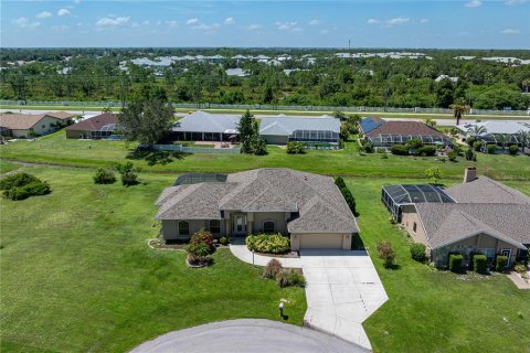Casa en venta en Punta Gorda, Florida, 4 dormitorios, 204.76 m2 № 1843684 - foto 2