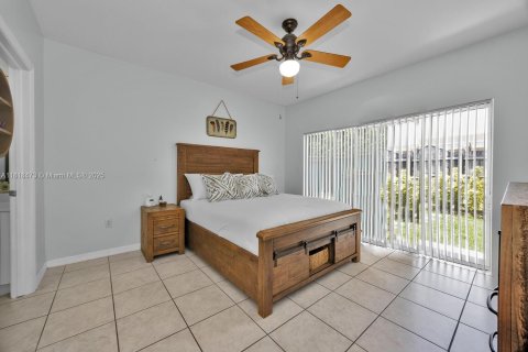 Villa ou maison à vendre à Miami, Floride: 3 chambres, 122.45 m2 № 1779270 - photo 9